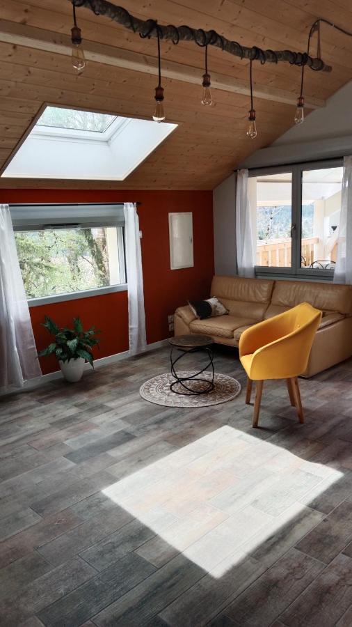 Gite Des Roches La Chaux-du-Dombief Dış mekan fotoğraf